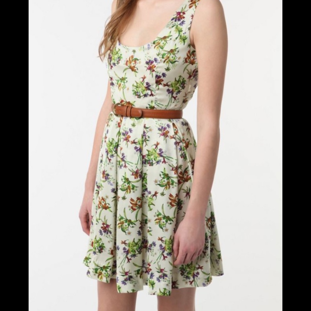 NWT- BB Dakota ‘Nydia Dress’, size 10